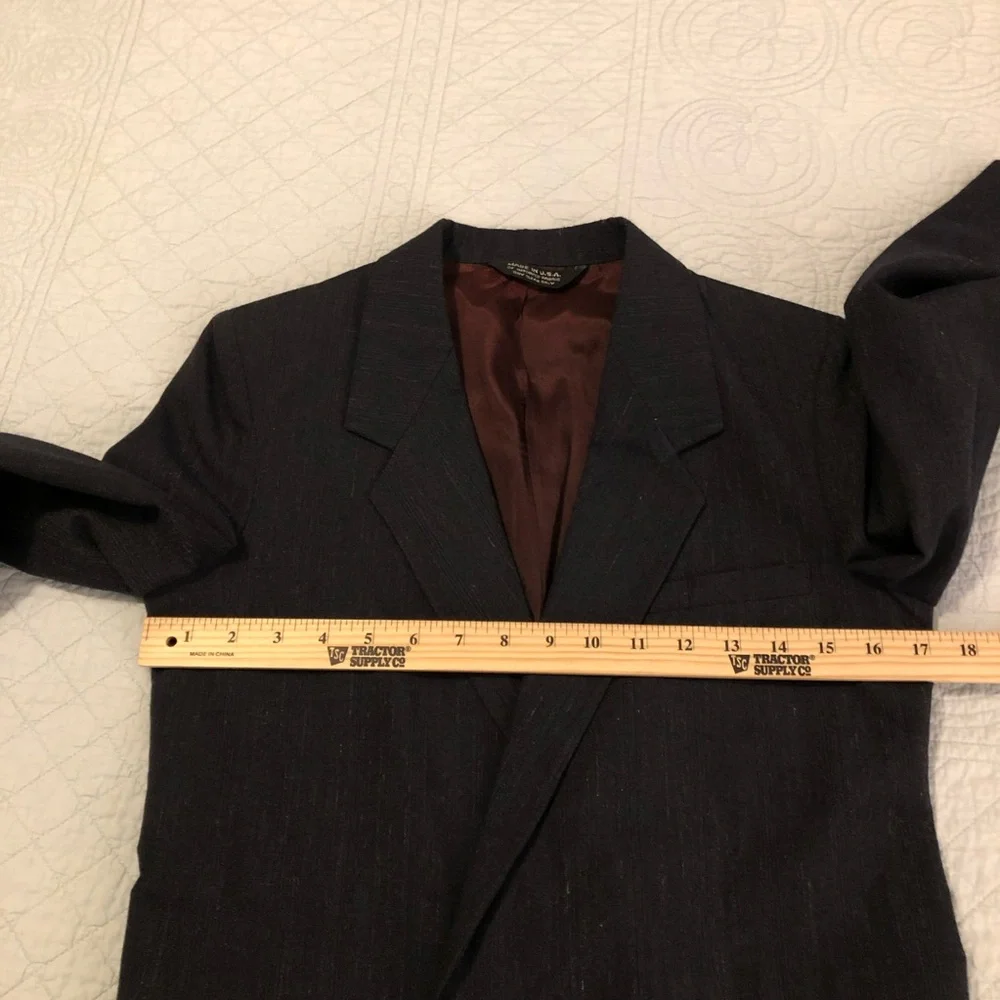 Christian Dior Jeune Homme Sportif blazer. Youth or small woman.